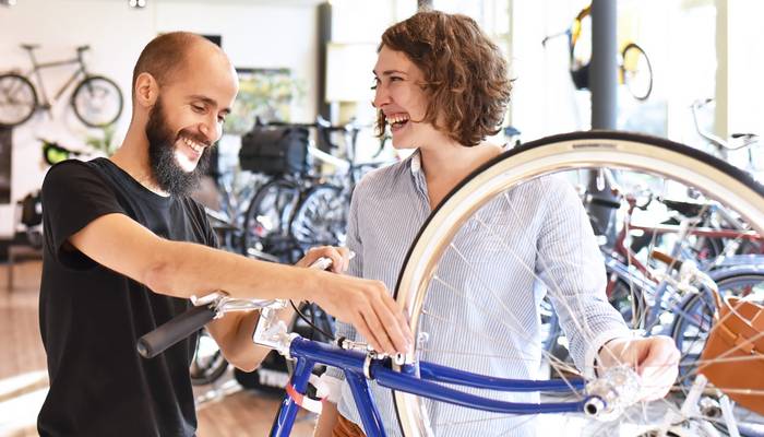 Weiterverkauf ist direkt beim Händler oftmals möglich (Foto: AdobeStock - industrieblick)