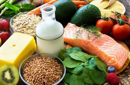 REWE Group fördert Planetary Health Diet mit pflanzenbasierten (Foto: AdobeStock - Daniel Vincek - 111774535)