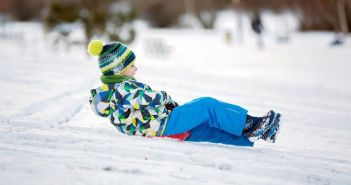 Optimaler Winterurlaub: Unfallschutz, Auslandskrankenversicherung und Reiserücktrittsversicherung umfassend richtig (Foto: AdobeStock - Tomsickova - 132688399)