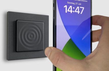 Smart things integriert kabelloses Wandladen magnetisch ab April (Foto: smart things solutions GmbH)